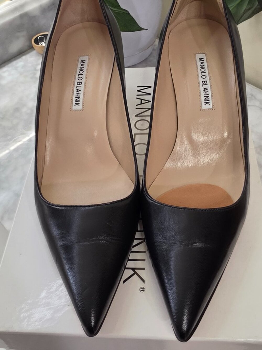 NIB Manolo Blahnik BB 50 Kitten Heel Pump EU 42/US 10.5